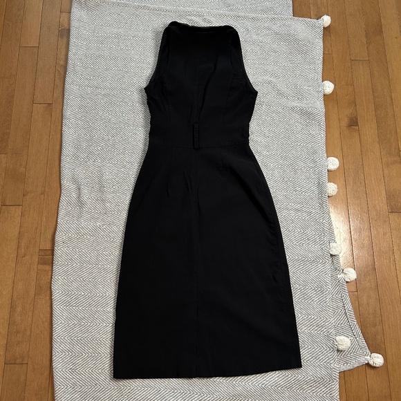 Le Château⎪Sleeveless Tuxedo Dress - Picture 2 of 10